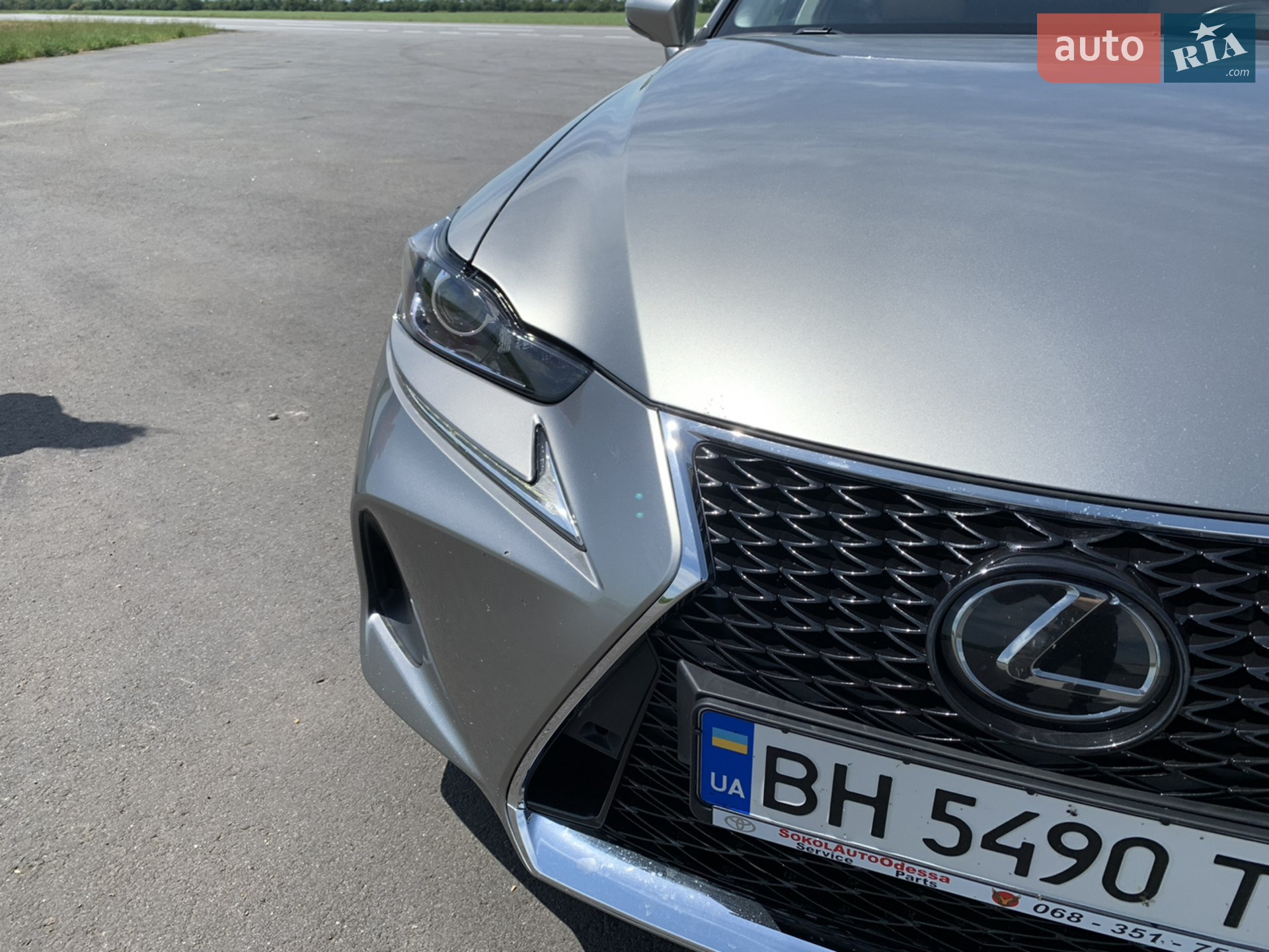 2018 Lexus IS - мініатюра 3