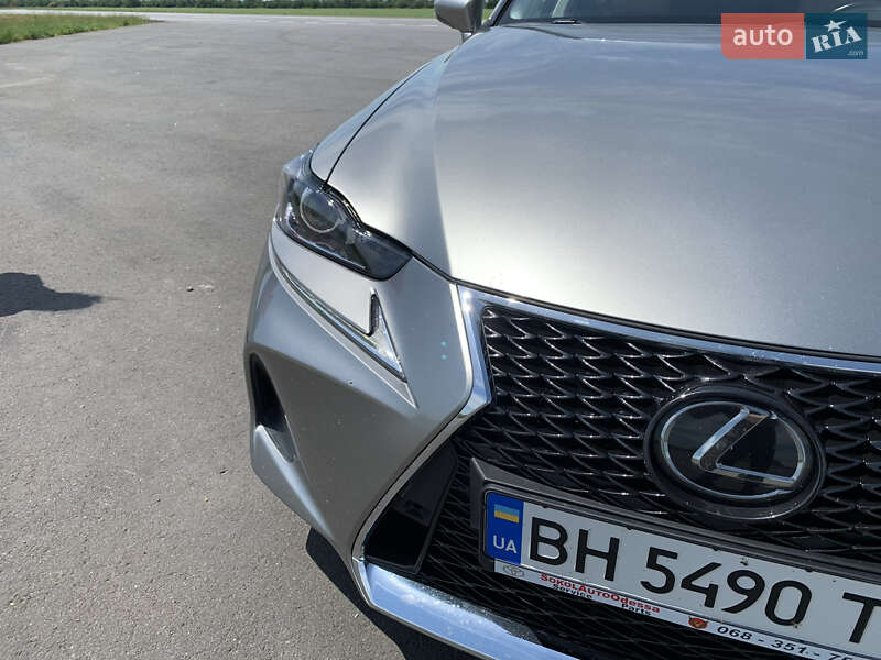 Седан Lexus IS 2018 в Одессе