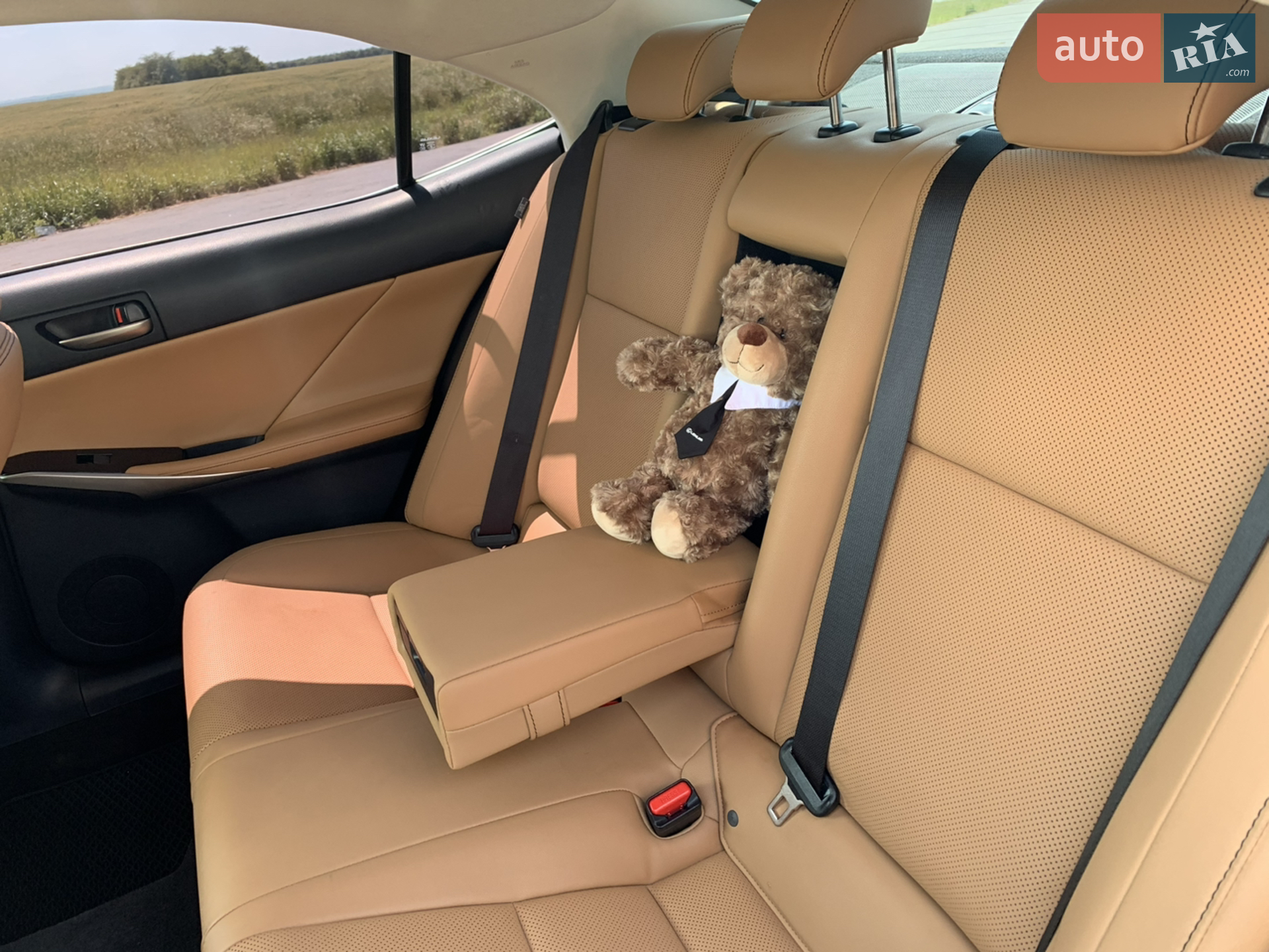 2018 Lexus IS - мініатюра 17