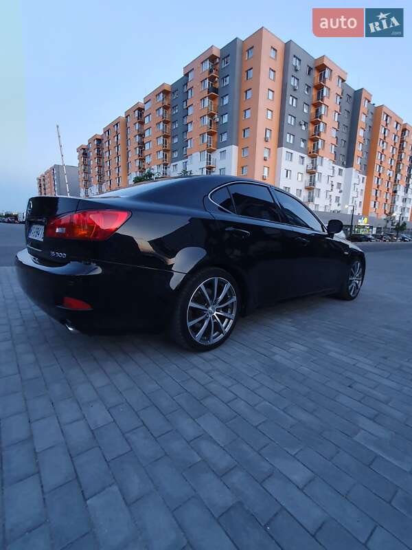 Седан Lexus IS 2007 в Виннице