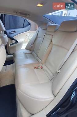 Седан Lexus IS 2007 в Виннице