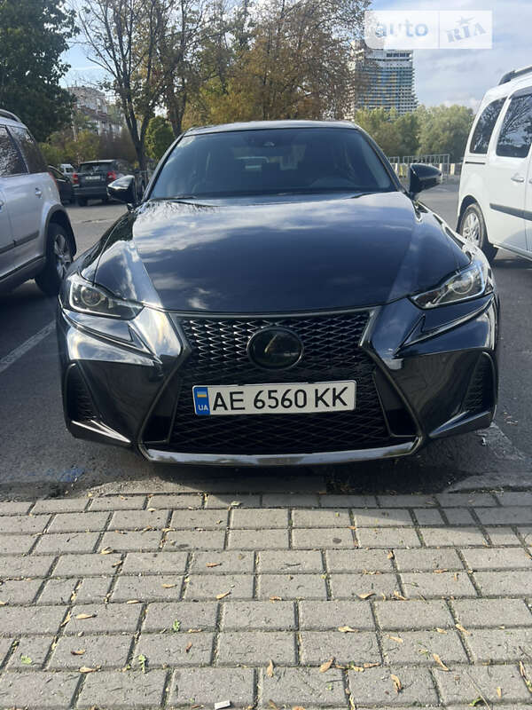 Седан Lexus IS 2017 в Дніпрі