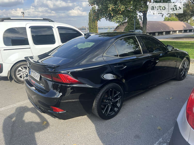 Седан Lexus IS 2017 в Дніпрі