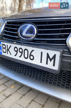 Седан Lexus IS 2013 в Рівному