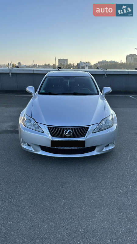 Lexus IS 2009