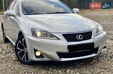 Седан Lexus IS 2010 в Львове