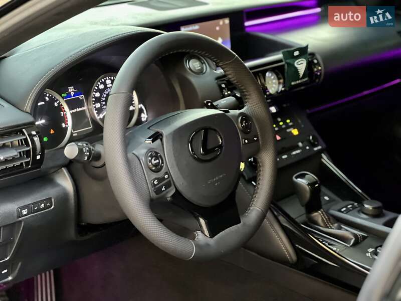 Седан Lexus IS 2015 в Дніпрі
