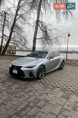 Седан Lexus IS 2022 в Києві