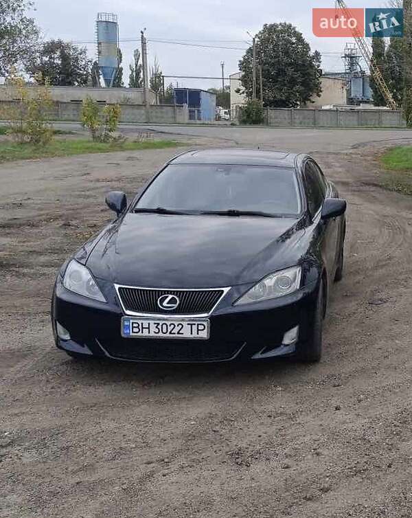 Седан Lexus IS 2006 в Измаиле
