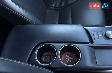 Седан Lexus IS 2014 в 