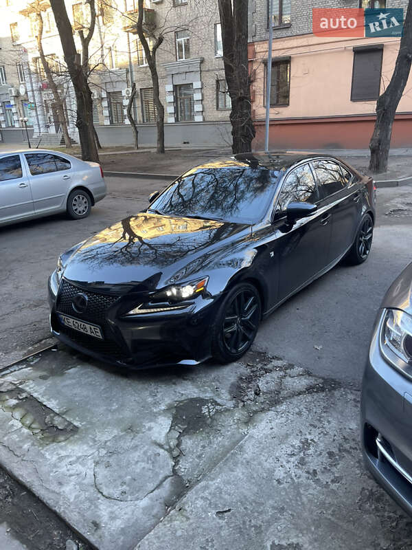Lexus IS 2015