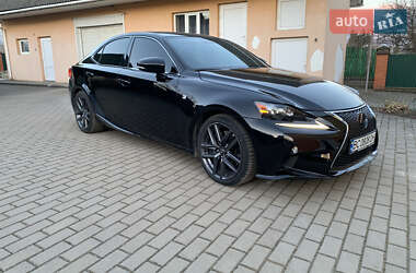 Седан Lexus IS 2014 в Львові