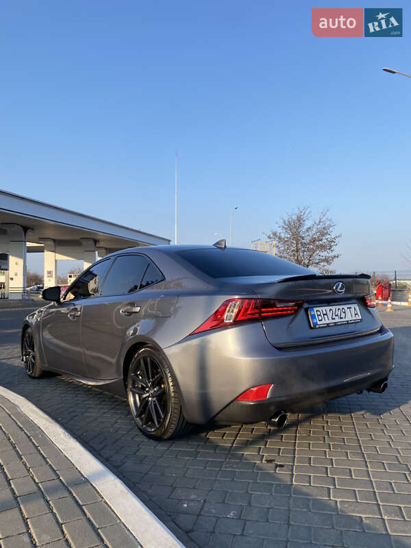 Седан Lexus IS 2013 в Одессе