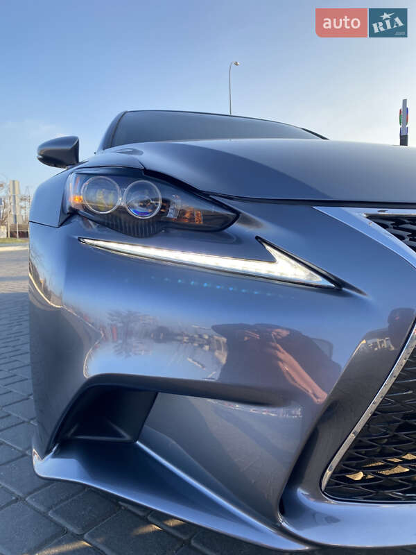 Седан Lexus IS 2013 в Одессе