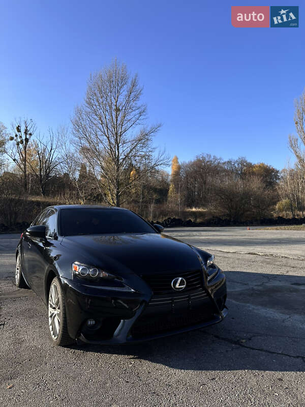 Седан Lexus IS 2013 в Києві фото 11 Седан Lexus IS 2013 в Києві