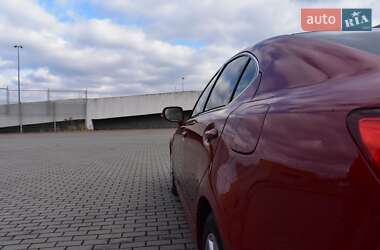 Седан Lexus IS 2008 в 