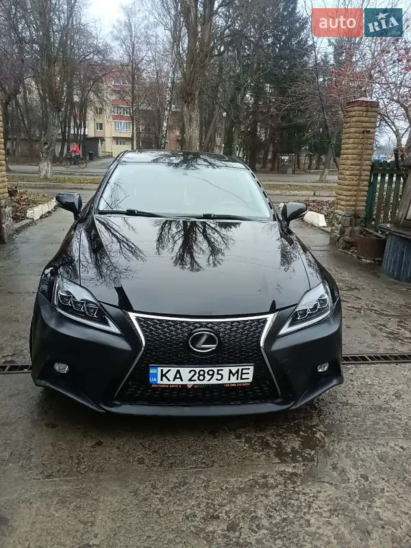Седан Lexus IS 2010 в 