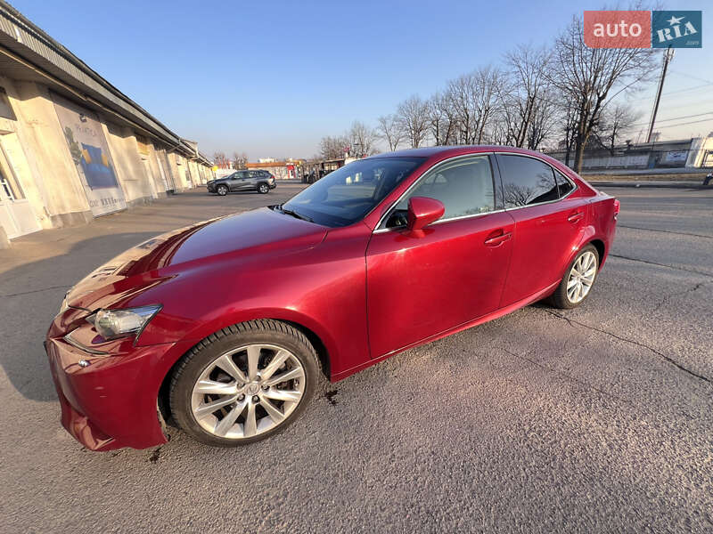 Lexus IS 2015