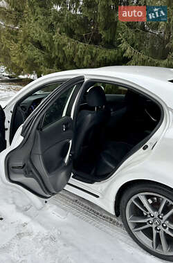 Седан Lexus IS 2012 в 