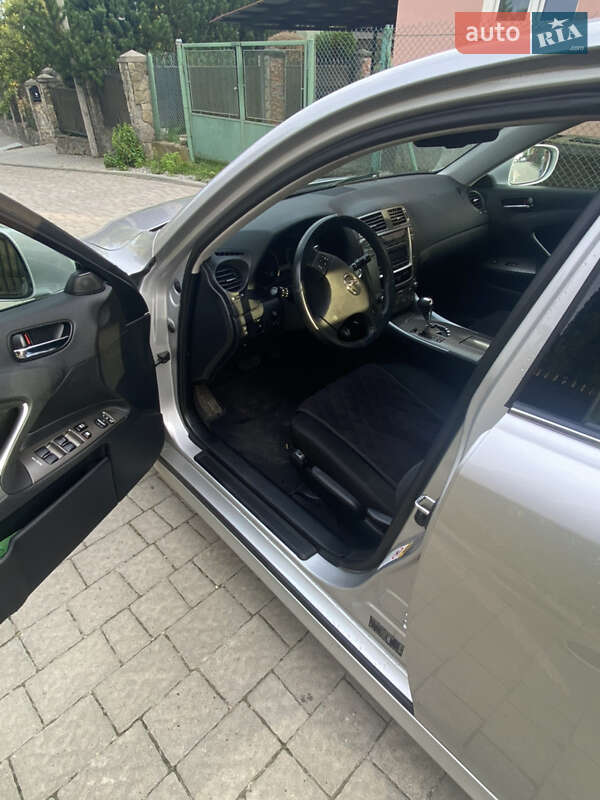 Седан Lexus IS 2006 в Запорожье
