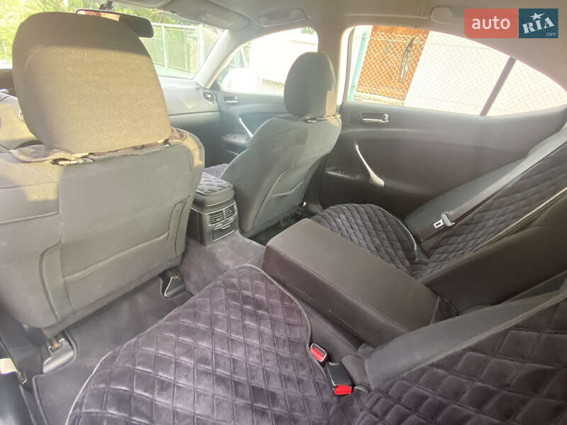 Седан Lexus IS 2006 в Запорожье