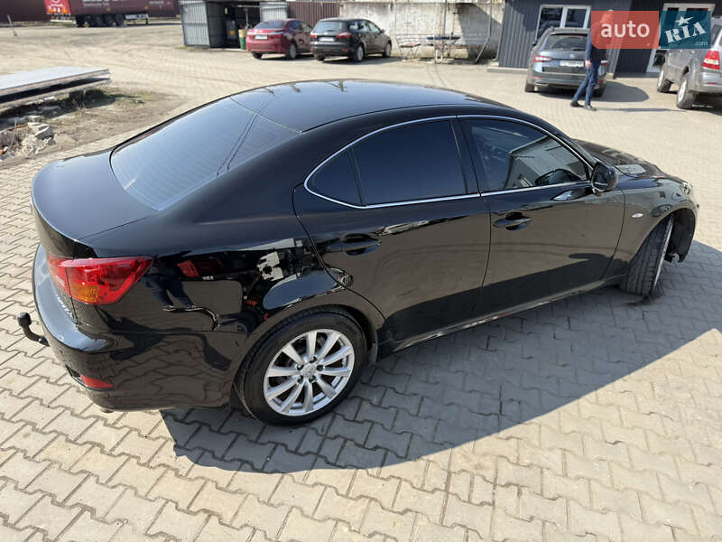 Седан Lexus IS 2008 в Луцьку