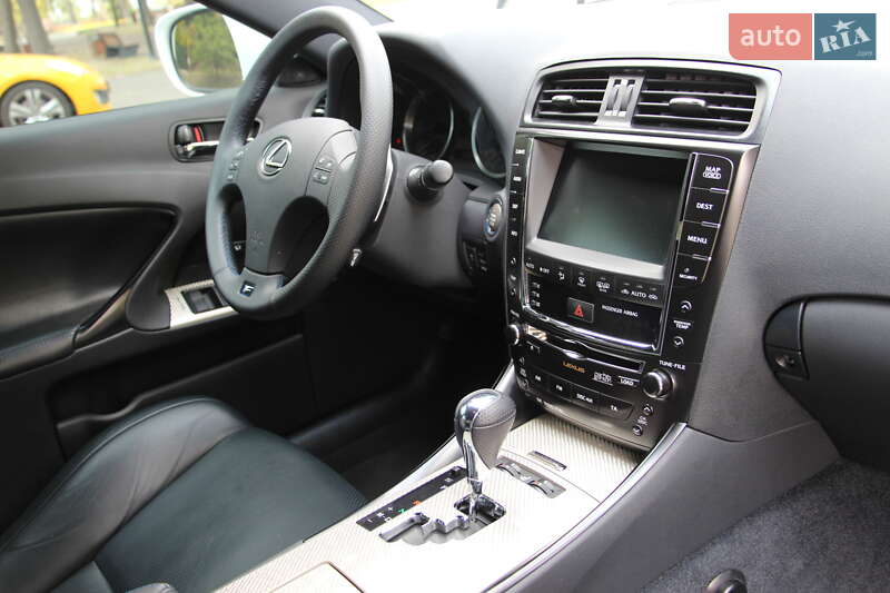 Седан Lexus IS 2009 в Києві