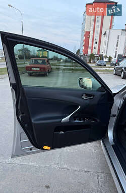 Седан Lexus IS 2010 в 
