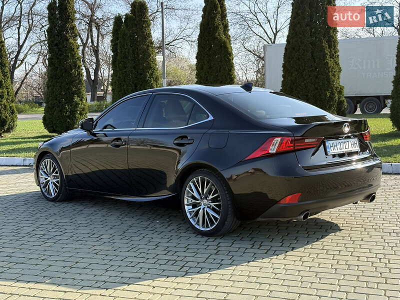 Седан Lexus IS 2016 в Одессе