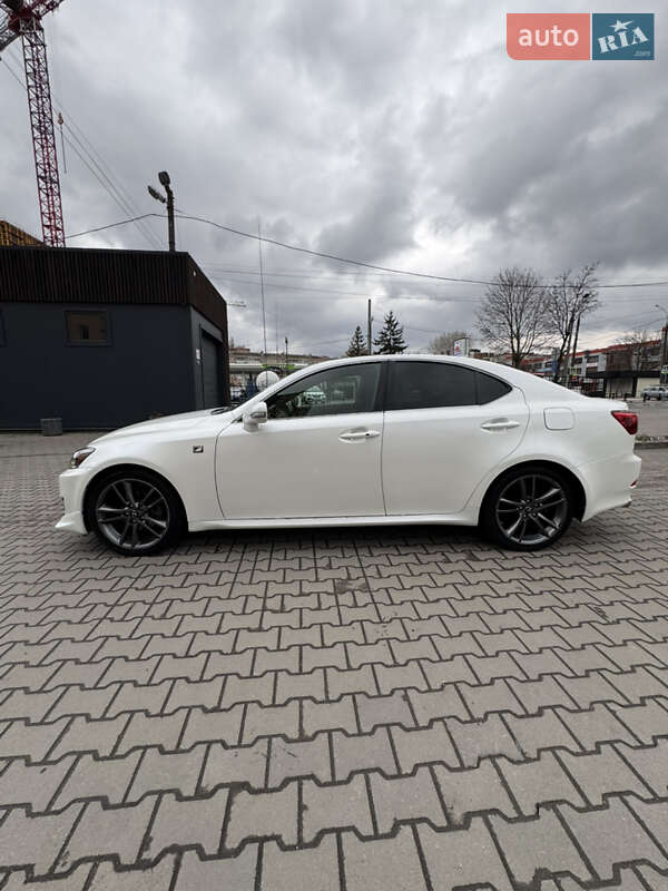 Седан Lexus IS 2012 в Киеве