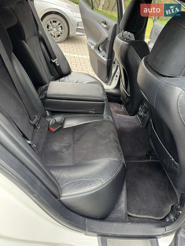 Седан Lexus IS 2012 в Киеве