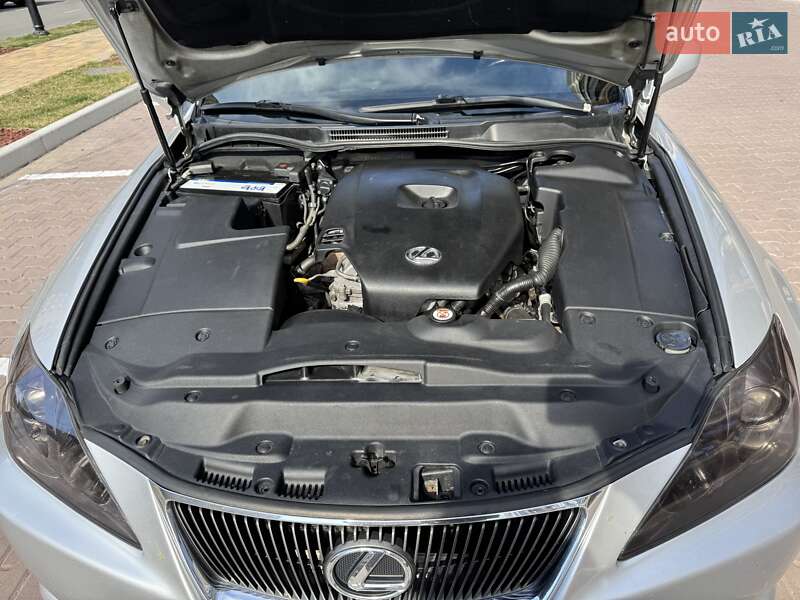 Седан Lexus IS 2007 в Києві