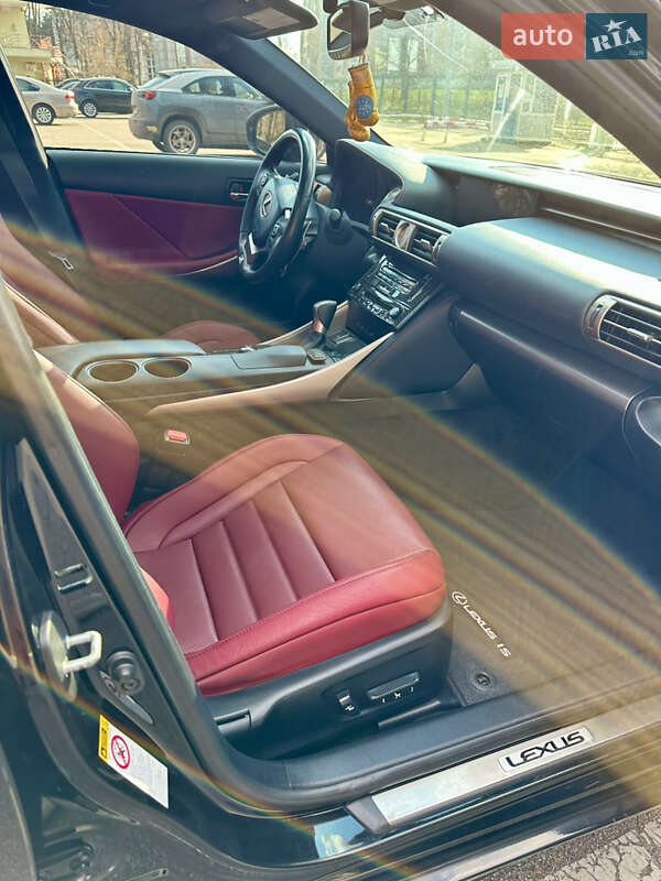 Седан Lexus IS 2014 в Харькове