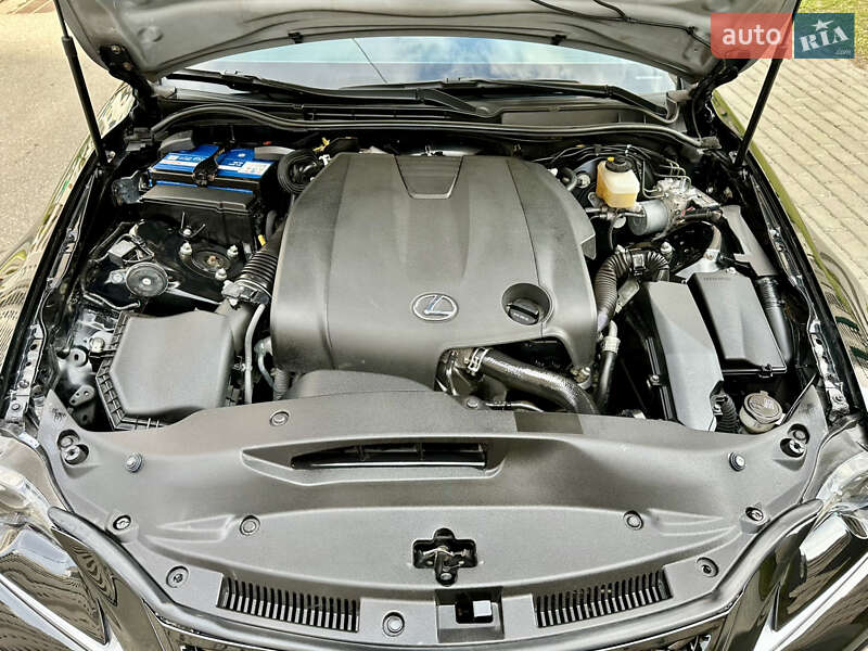 Седан Lexus IS 2014 в Харькове
