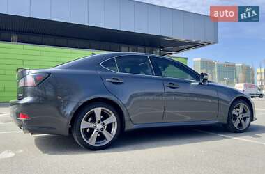 Седан Lexus IS 2011 в 