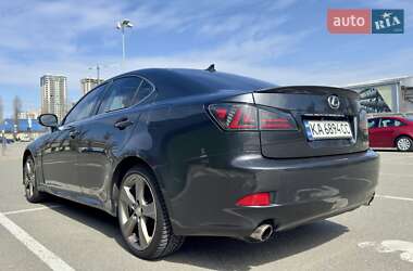 Седан Lexus IS 2011 в 
