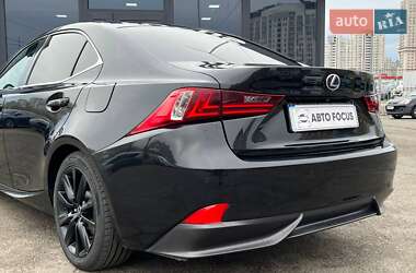 Седан Lexus IS 2014 в 