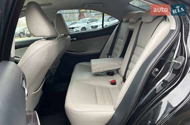 Седан Lexus IS 2014 в 