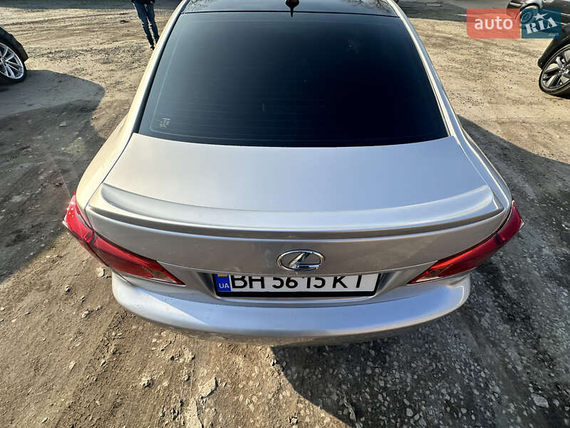 Седан Lexus IS 2012 в Одесі