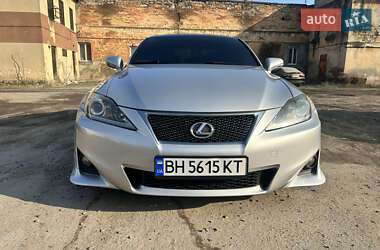 Седан Lexus IS 2012 в 