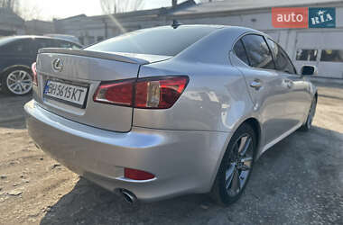 Седан Lexus IS 2012 в 