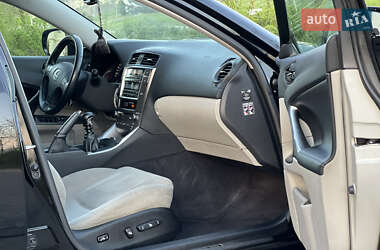 Седан Lexus IS 2009 в 