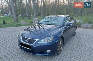 Кабріолет Lexus IS 2011 в 