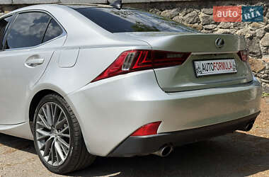Седан Lexus IS 2014 в 