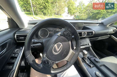 Седан Lexus IS 2014 в 