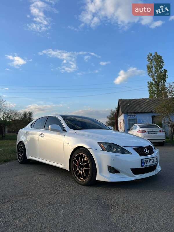 Lexus IS 2008