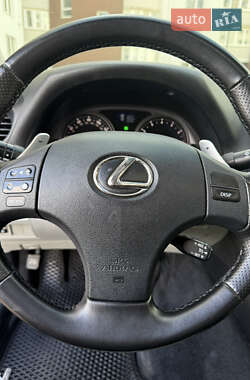 Седан Lexus IS 2006 в 