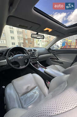 Седан Lexus IS 2006 в 