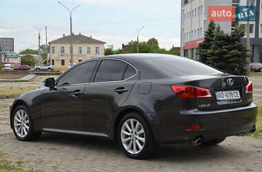 Седан Lexus IS 2010 в 