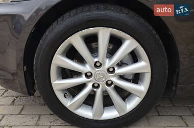 Седан Lexus IS 2010 в 